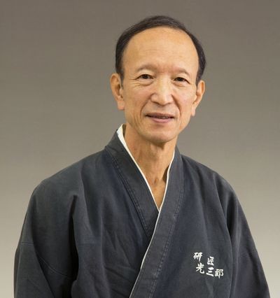 堺孝行、杉原渓童カスタムナイフ | 研匠光三郎